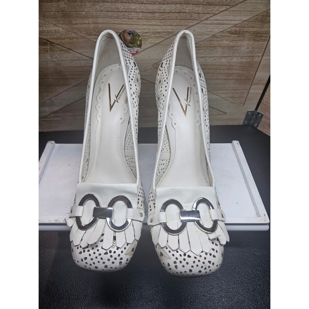 Vince Camuto Square-Toe Pumps 8.5B Off White Horsebit Laser Cut Block Heel #720